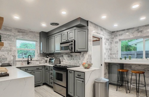 Fort Lauderdale Villa | Villa Rio: Lux 4BR Waterfront 5 min to beach!