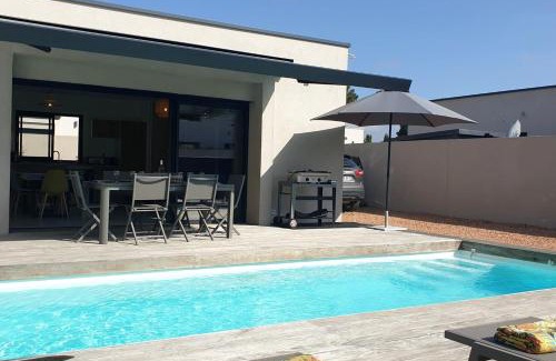 Lecci Villa | Villa Rossa 6 pers dans résidence avec piscine chauffée privée