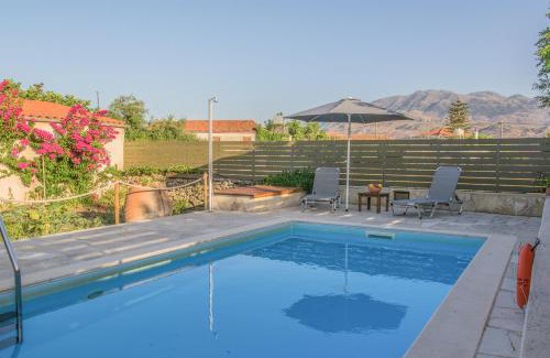 Kalamitsion Alexandrou House | Villa Rouga by Andrian Villas