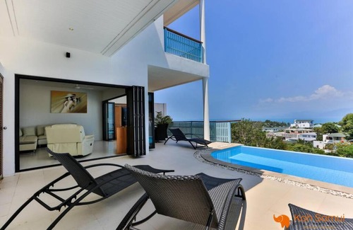 Moo 5 Villa | Villa Sail B1