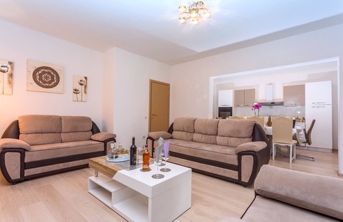 Omis Villa | Villa Senchi with private pool, suitable for 8 people