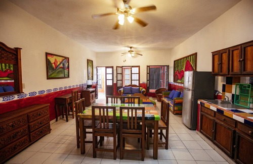 Downtown Mazatlan Apartment | Villa Serena Centro Histórico