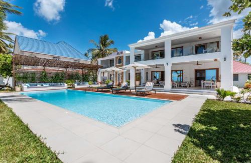 Bwejuu Villa | Villa Serene
