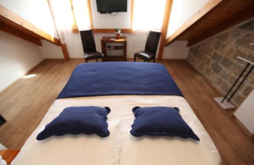 Kastel Stari Bed & Breakfast | Villa Sol