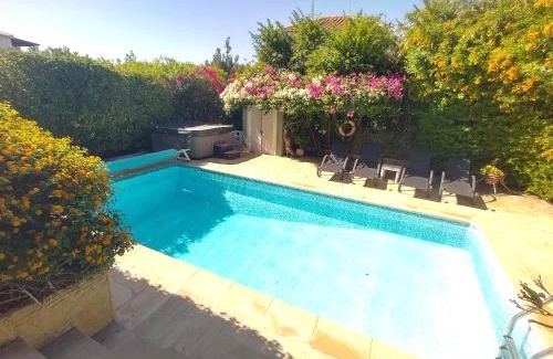 Peyia Town Villa | Villa Talassa with optional HEATED POOL, JACUZZI and 4x4 CAR