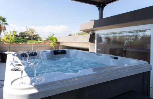 Syracuse Villa | Villa Tea con piscina a pochi passi dal mare