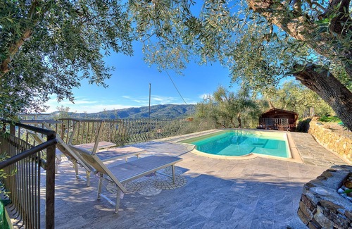 Civezza House | Villa ù Pantan for 7 people, with air conditioning and private pool