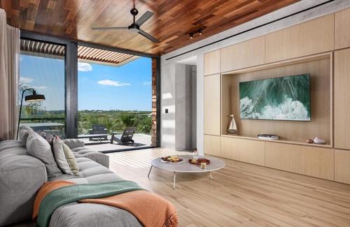 Long Bay Villa | Villa Umi