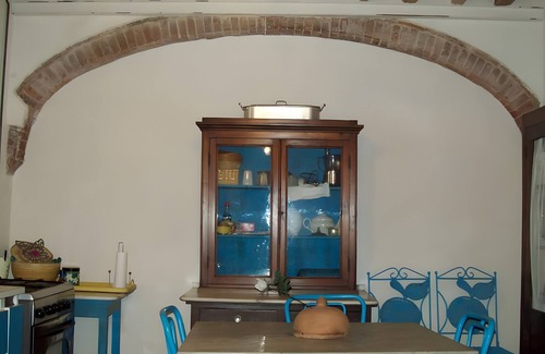 Nocchi Villa | Villa 'Unis' with Shared Pool, Private Garden and Wi-Fi