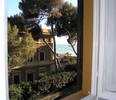 Castiglioncello Apartment | Villa Violetta