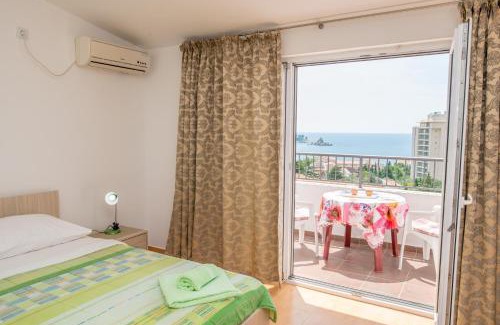 Petrovac Apartment | Villa Vjera