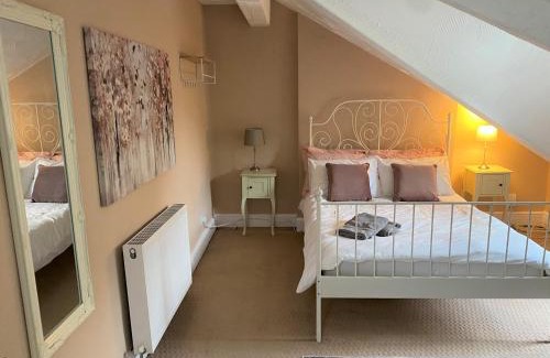Liverpool House | Villa with Park Views close to Liverpool Centre
