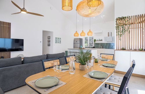 La Riviere Saint-Louis Villa | Villa with pool, summer kitchen and ocean view