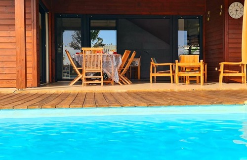 Carosse Villa | Villa Z'ETOILEE, classé 3 étoiles, piscine, Mont Roquefeuil, 8 personnes