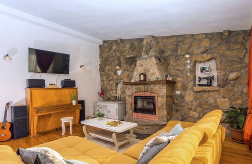 Srinjine Villa | Villa Zaklina - Four Bedroom Villa, Sleeps 10