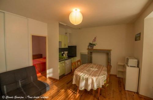 Nasbinals Apartment | Village de Nasbinals Aubrac Electro Vélo