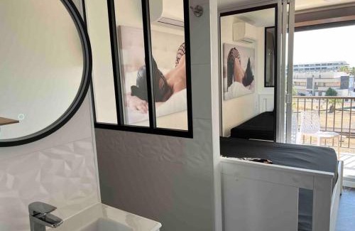 Naturist Village Apartment | Village naturiste Agde studio rénové avec parking