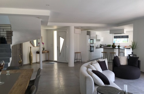 Bagnols-en-Foret Villa | Villaparadise83 . a superb villa with heated pool