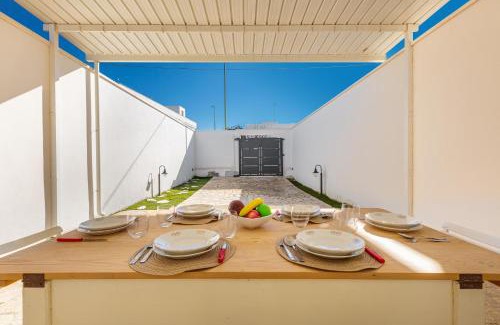 Sant'Isidoro House | Villetta Ondablu by BarbarHouse