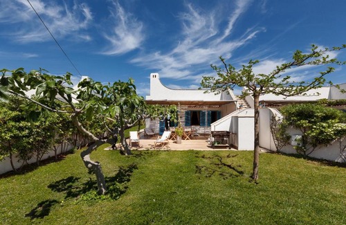 Villanova House | Villetta Tisbe by Wonderful Italy
