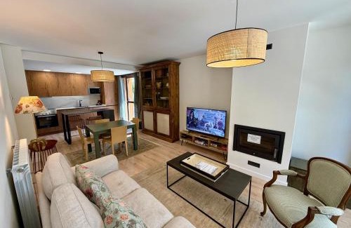 Benasque Apartment | Villmor - B51 - La Terraza de Benasque