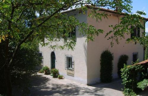 Ghizzano House | Vino, Views and Relaxing Stay