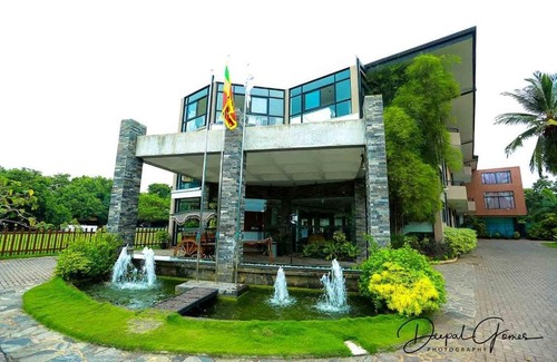 Piliyandala Resort | Vinrich Lake Resort