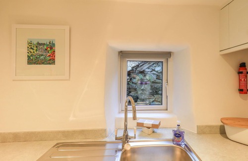 Ambleside Cottage | Violet Cottage
