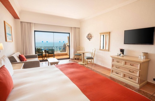 Centro Resort | VIP Access At An All-inclusive Diamond Resort