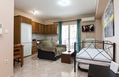 Vyronas Apartment | Vironas Delight 1Bd Apt w Lovely Balcony
