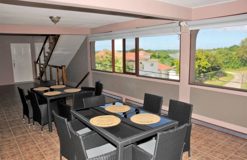 Runaway Bay Villa | vision with dreams villa