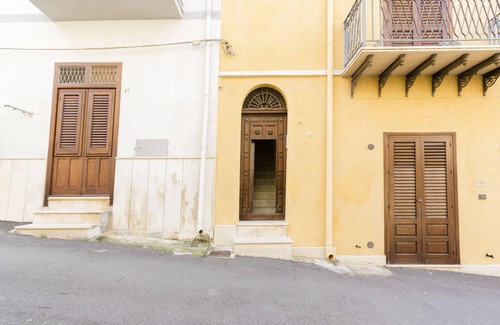 Castellammare del Golfo Apartment | Visitsicilia Le Magnolie 3