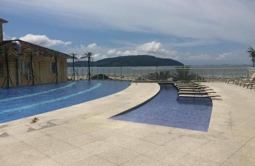 Pompeia House | Vista Mar Unlimited Frente Mar Ar Condicionado Garagem Arrumação Andar Alto e piscina aquecida, sauna e muito mais!