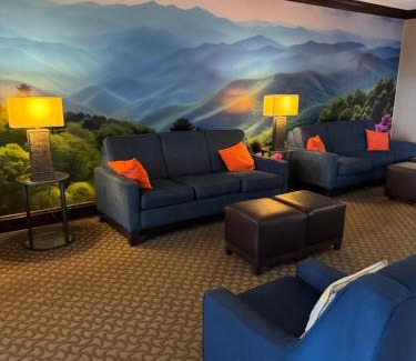 Pigeon Forge Hotel | Vista Suites Near Island and Leconte Convention Center