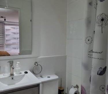 Downtown Santiago Apartment | Vive la música del Movistar y relájate como en casa