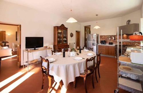 Capannori Villa | VIVI - villa with private pool. Free WiFi. Lucca.