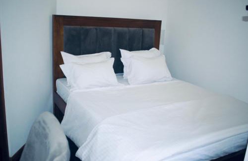 Wellawatta South Hotel | Vivid Colombo