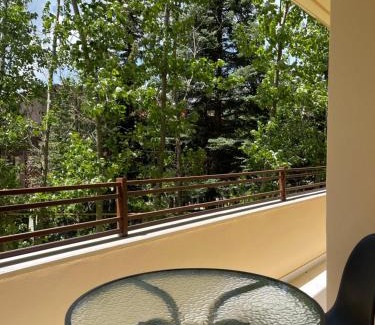 Tsaghkadzor Apartment | VRhome Hilly Side