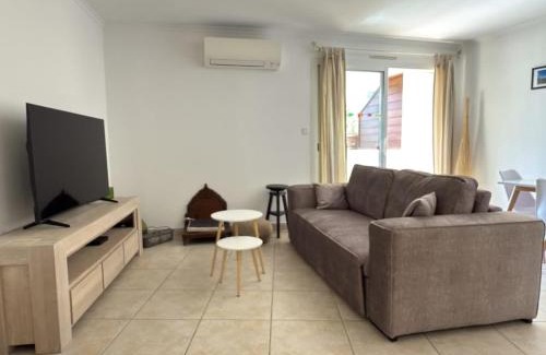 Valras-Plage Apartment | Vue piscine Appartement sympa