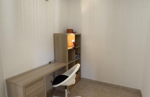 Valras-Plage Apartment | Vue piscine Appartement sympa