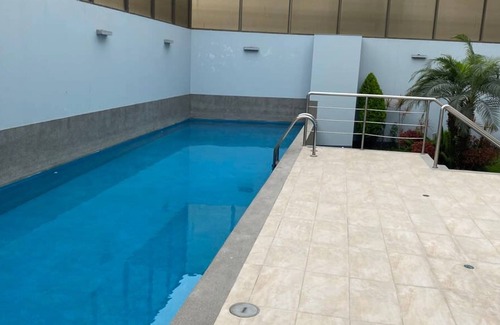 Petit Jean Ocharan Apartment | w Beautiful 1BR With Balcony in Miraflores