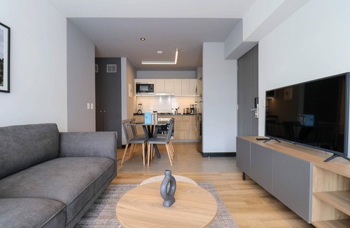San Isidro Centro Financiero Apartment | w Elegant 2BR w Great Deco in San Isidro