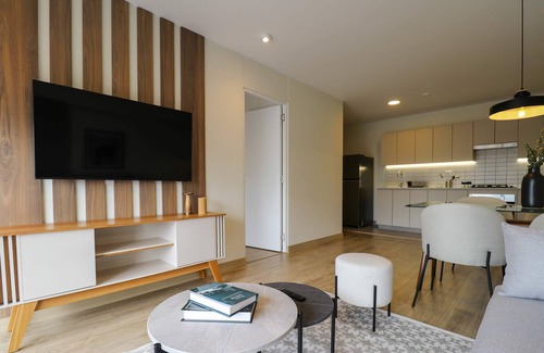 Santa Cruz Apartment | w Grandiose 2BR w Great Balcony in Miraflores