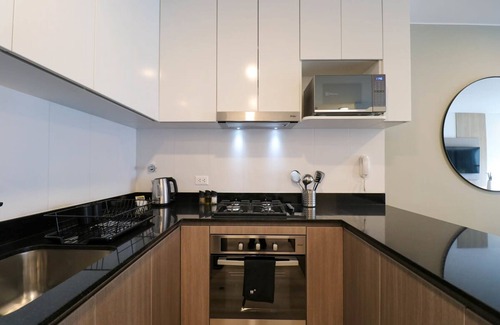 Petit Jean Ocharan Apartment | w Modern 2BR With Balcony in the Heart of Miraflores
