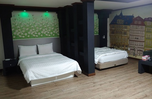 Andong Hotel | W Motel