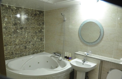 Andong Hotel | W Motel