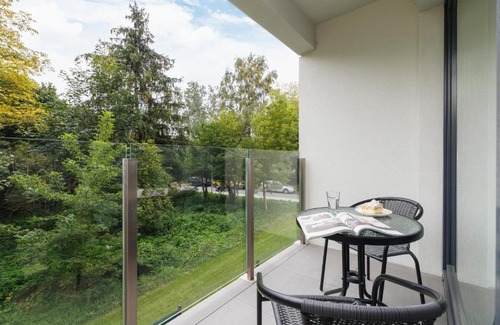 Pradnik Czerwony Apartment | W Parku Lotników Apartments Tauron Arena by Noclegi Renters