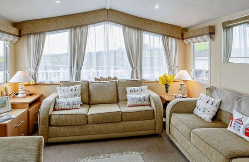 Mynytho Ski Chalet | W10 Tal Y Fan in the beautiful Pwllheli