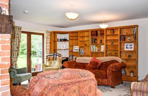 Beccles House | Wade Hall