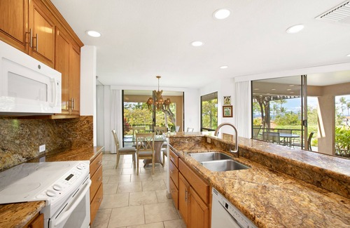 Wailea Condo | Wailea Ekahi - CoralTree Residence Collection